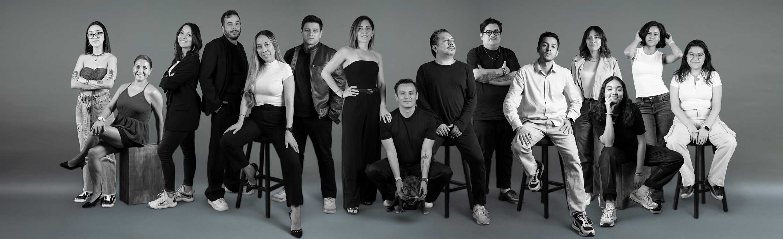 Foto_Grupal_Posturas_V1 Foto_Grupal_Posturas_V1